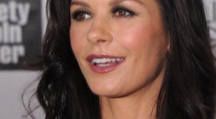 Στο νοσοκομείο με δική της πρωτοβουλία η Catherine Zeta Jones