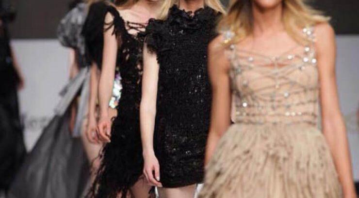 Το show των Celebrity Skin στην Mercedes-Benz AXDW