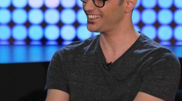 Χυδαία επίθεση του Ίαν κατά πάντων μέσω social media