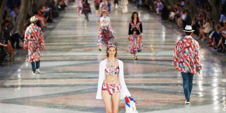 Chanel: Λανσάρει για πρώτη φόρα beach collection