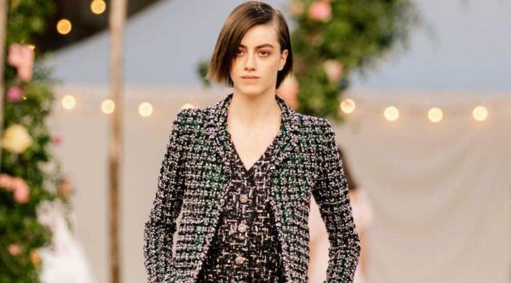 Η τάση που είδαμε στο show υψηλής ραπτικής του οίκου Chanel και μπορείς να την υιοθετήσεις από τώρα