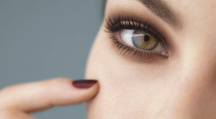 Ο οίκος Chanel δίνει έμφαση στην υφή παρουσιάζοντας τη νέα του συλλογή μακιγιάζ