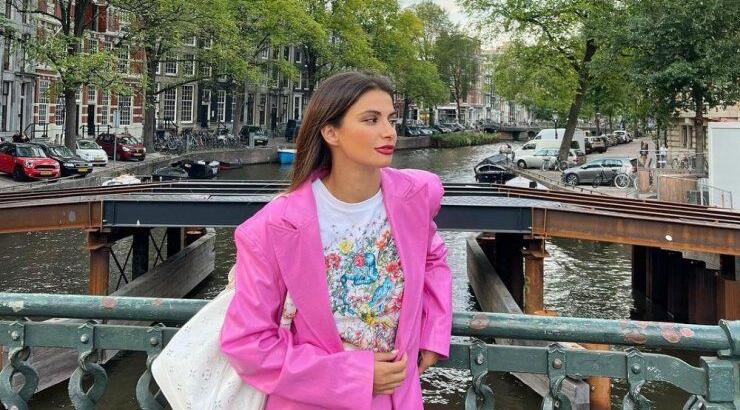 Κριστίν Παναγή: Το φόρεμα της είναι ότι πιο σέξυ θα δεις σήμερα 