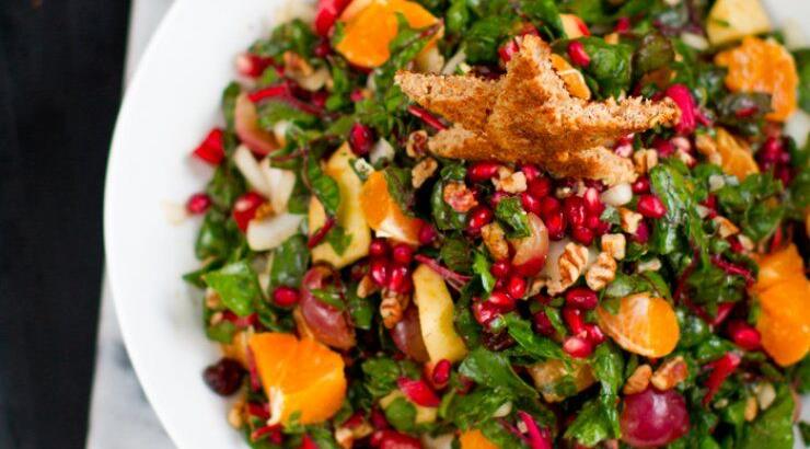 Υγιεινές και πεντανόστιμες σαλάτες για το χριστουγεννιάτικο τραπέζι