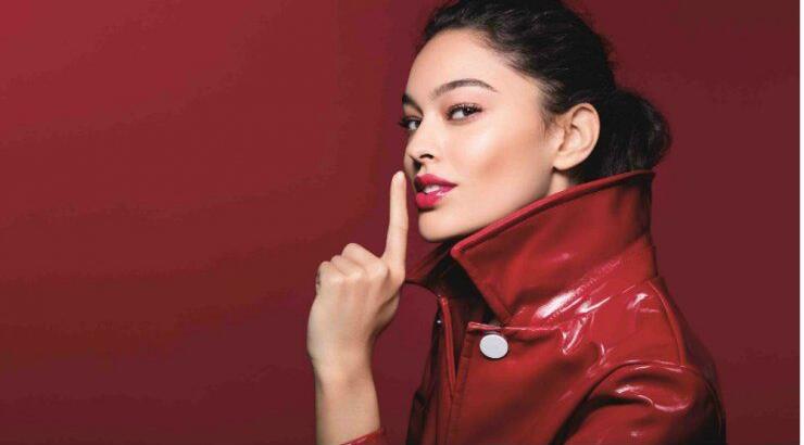 Θα τα λατρέψεις! Ενυδατικά κραγιόν για έντονο λαμπερό χρώμα