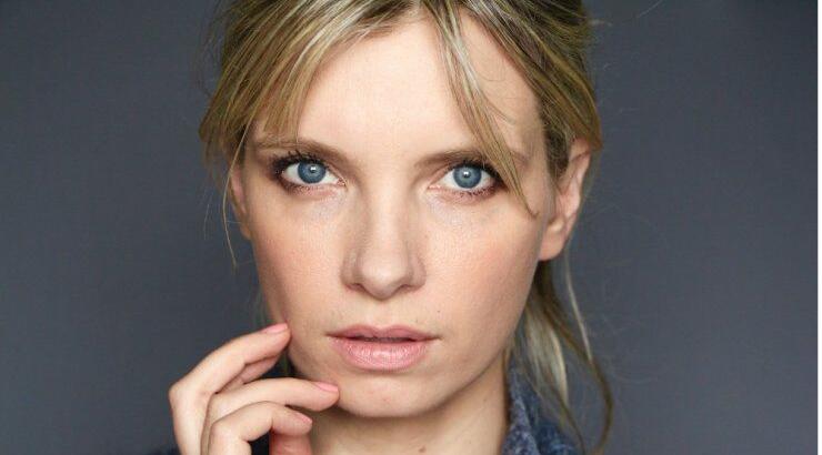 Τζελ ματιού με 96 ώρες εντατικής ενυδάτωσης που "γεμίζει" τις γραμμές