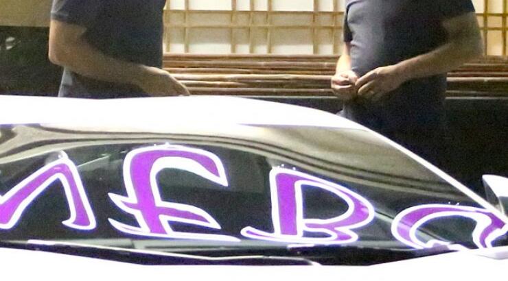 Αρραβωνιάστηκε και ψάχνει για αυτοκίνητο [εικόνες]