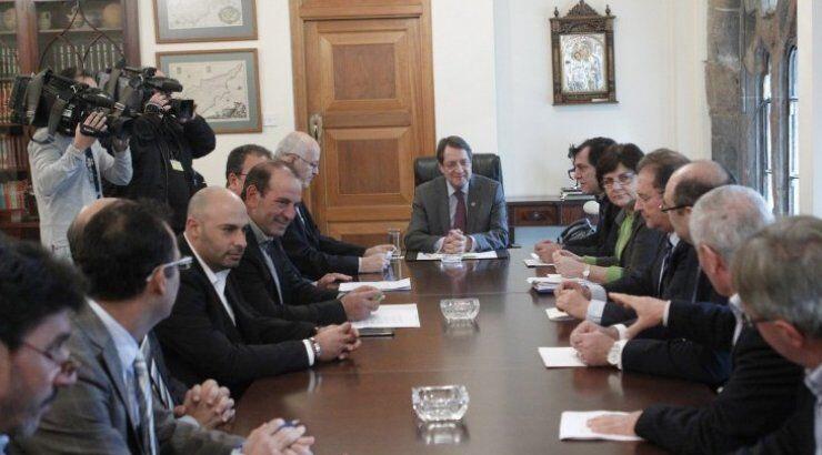 Στο Προεδρικό με τα τρακτέρ τους οι αγρότες