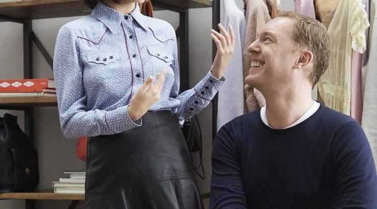 Η Selena Gomez σχεδιάζει την πρώτη της κολεξιόν ρούχων