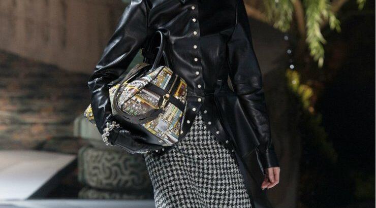 "Σπάσε" το αυστηρό κολεγιακό look