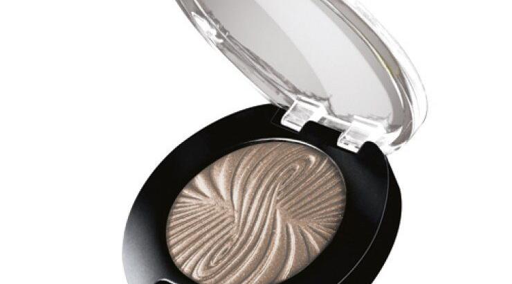 Color Show Mono Eye Shadow από την Maybelline New York