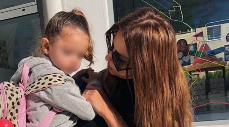 Απλά υπέροχη! Δείτε τη μικρή Αριάδνη να χορεύει στην πασαρέλα της σχολής της Κωνσταντίνας Ευριπίδου! [εικόνα]
