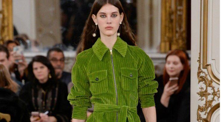 Απλό, καθημερινό και άνετο look με βασικά κομμάτια της γκαρνταρόμπας μας!