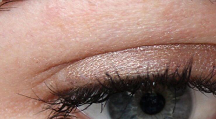 Serum για πιο πλούσια φρύδια