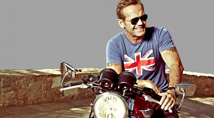 Πέτρος Κωστόπουλος: «Ξάπλωνα στα πλακάκια για να αισθάνομαι ότι ζω»