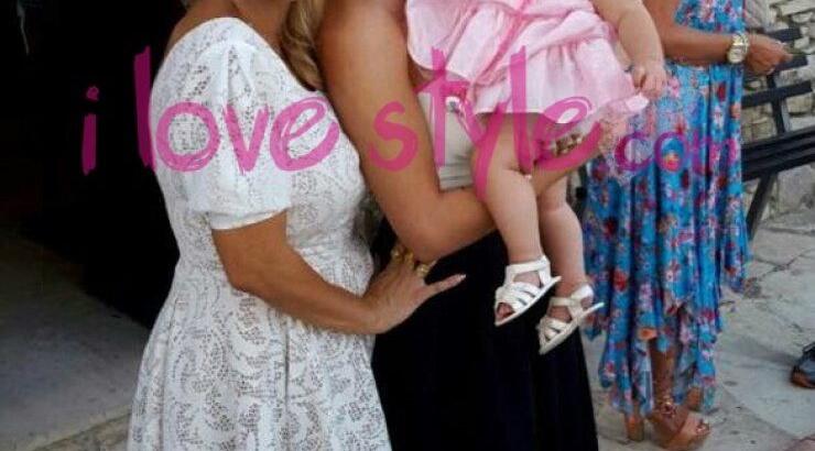 Δανάη Χρίστου: Το φωτογραφικό άλμπουμ της βάπτισης της κόρης της