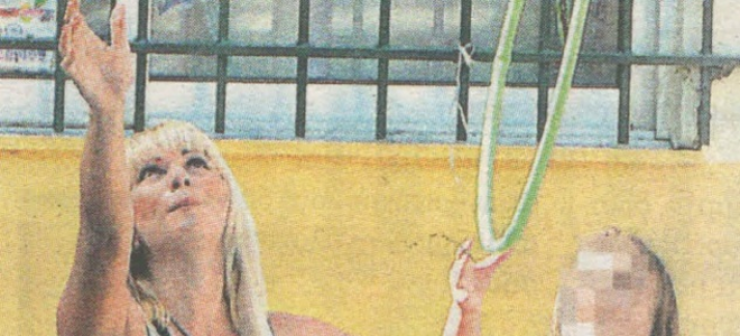 Το δράμα της ξανθιάς δασκάλας της παρέλασης [εικόνες]