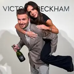 David Beckham – Victoria Beckham: Ικετεύουν τον Brooklyn αλλά εκείνος τους γυρίζει την πλάτη