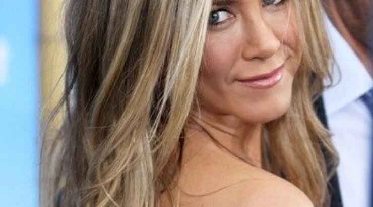 5 χτενίσματα που μπορείς να κάνεις το βράδυ για να έχεις τέλεια μαλλιά το επόμενο πρωί!