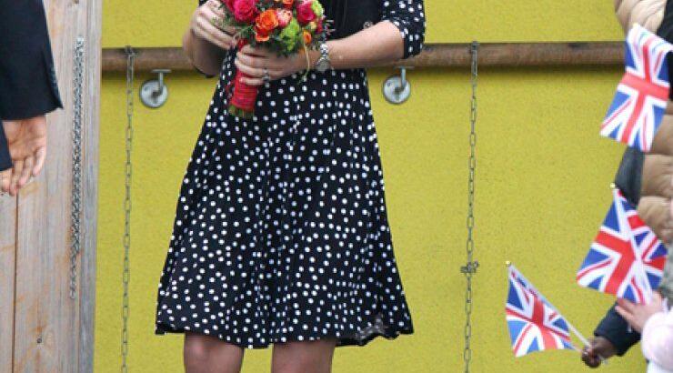 Ξεπούλησε το φόρεμα της Κέιτ Μίντλετον που κόστιζε μόνο €48