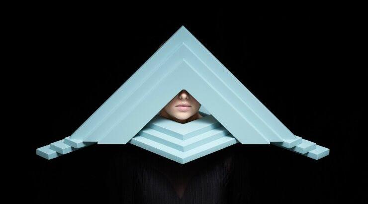 Μάσκες που τις φοράς και θυμίζουν αρχιτεκτονικά μοντέλα