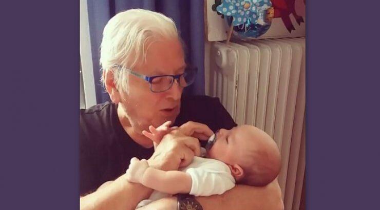 Κώστας Βουτσάς: To απολαυστικό βίντεο που νανουρίζει τον γιο του!