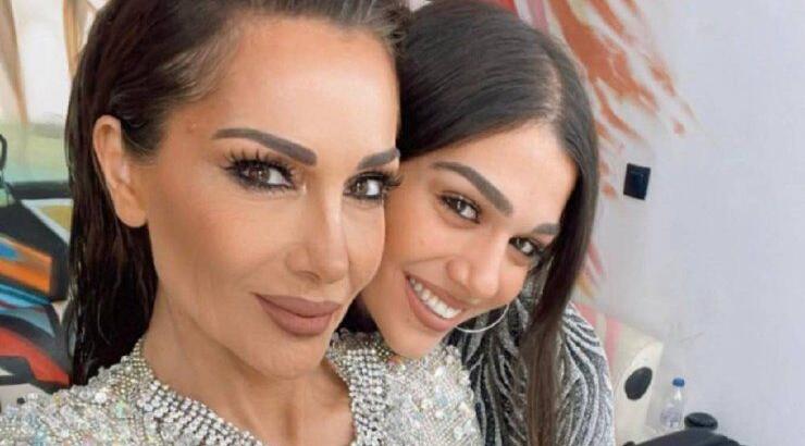 Δέσποινα Βανδή: Στο Λονδίνο για να επισκεφθεί τη φοιτήτρια κόρη της [εικόνες]