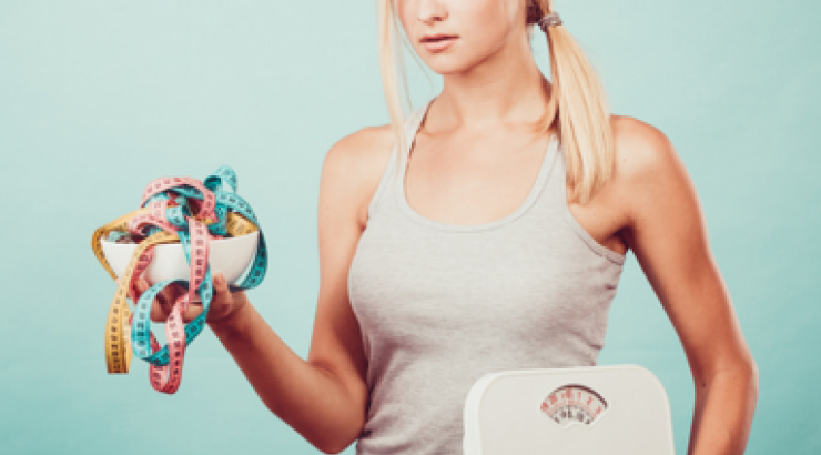 Πόσες θερμίδες πρέπει να "κόψετε" για να βελτιώσετε ύπνο, διάθεση και σεξουαλική ζωή