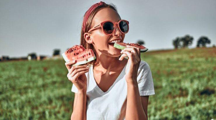 4 λάθη που κάνουμε στη διατροφή μας το καλοκαίρι – Πως μπορείς να τα αποφύγεις 