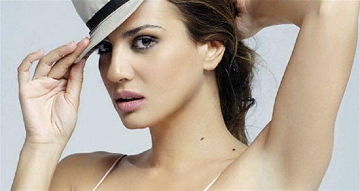 Η Δήμητρα Ματσούκα με το μπικίνι της είναι απόλυτα σέξι