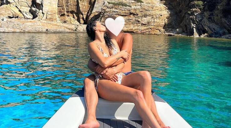 Πασίγνωστη Ελληνίδα παντρεύτηκε κρυφά και μόλις το μάθαμε [βίντεο]