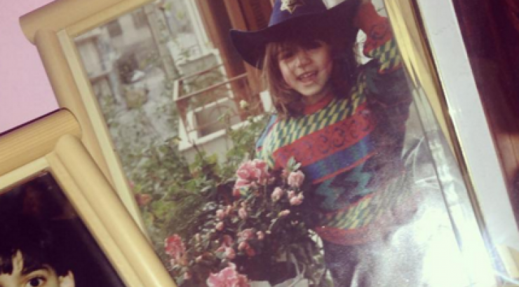 Ποια Κύπρια παρουσιάστρια είναι το κοριτσάκι στη φωτογραφία;