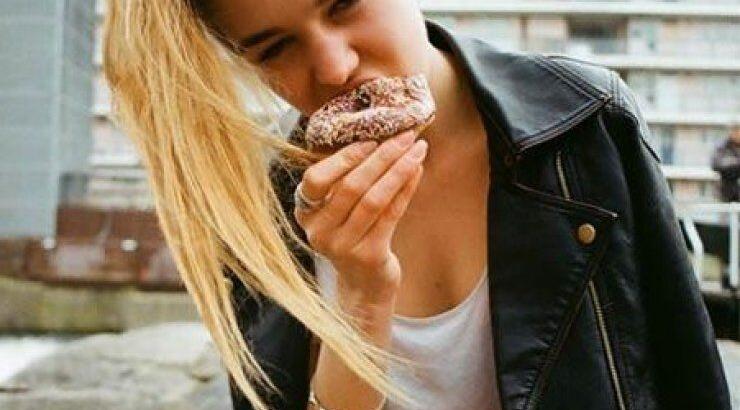 Τι πραγματικά συμβαίνει όταν πεινάτε συνέχεια;