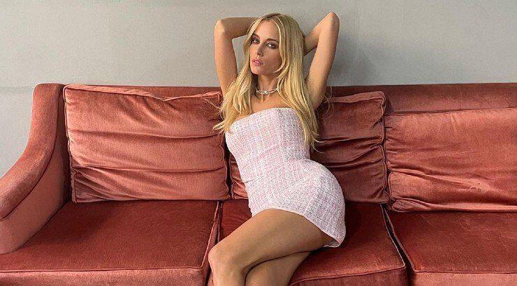 Δούκισσα Νομικού: Μας έβαλε στο εντυπωσιακό walk-in dress room στο σπίτι της [βίντεο]