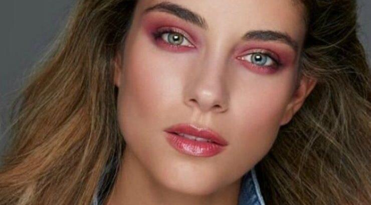 Δούκισσα Νομικού: Η εικόνα αγκαλιά με τον γιο της και τον σύζυγό της!