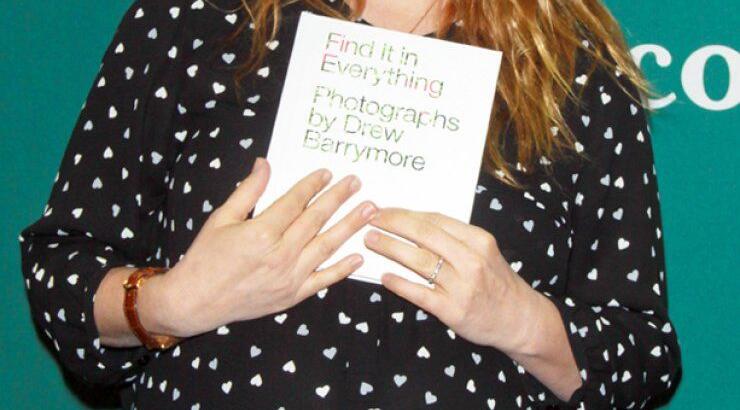 Ακόμη μία σταρ του Hollywood έγραψε βιβλίο