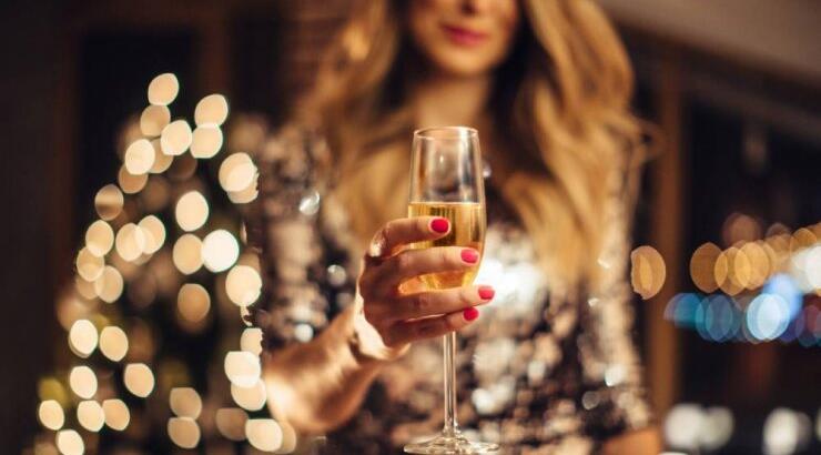 Τι να επιλέξεις να καταναλώσεις πριν βγεις για ποτό;