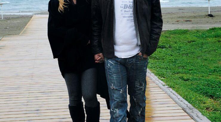 Γρηγόρης Γεωργίου: Η βόλτα με τα τρία παιδιά του στην Μαρίνα Λάρνακας