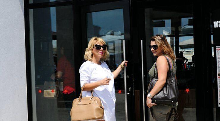 Δανάη Χρήστου: Μαζί με την αδελφή της για γεύμα!