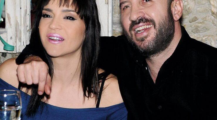 Νικολέτα Καρρά: "Με τον άντρα μου είναι σαν να έχουμε σχέση"