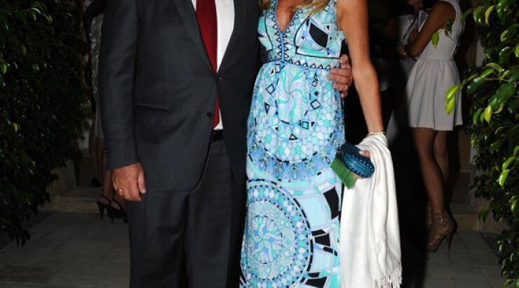 Έλσα Αναστασιάδη - Γιάννης Λούτσιος: Η τρυφερή καλοκαιρινή αγκαλιά τους