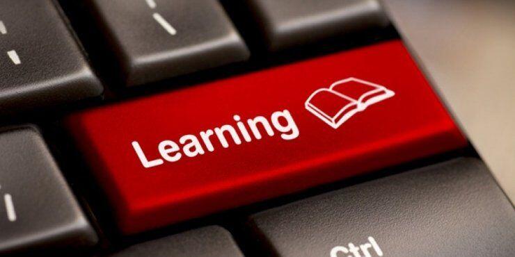 Δωρεάν μαζική εκπαίδευση μέσω διαδικτύου