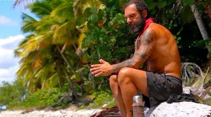 Σπάραξε στο κλάμα ο Τριαντάφυλλος: Δεν του μιλάει κανείς συμπαίκτης του! 