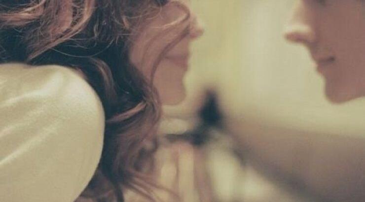 Μπορώ να εθιστώ στον έρωτα; Τι λένε οι νέες έρευνες