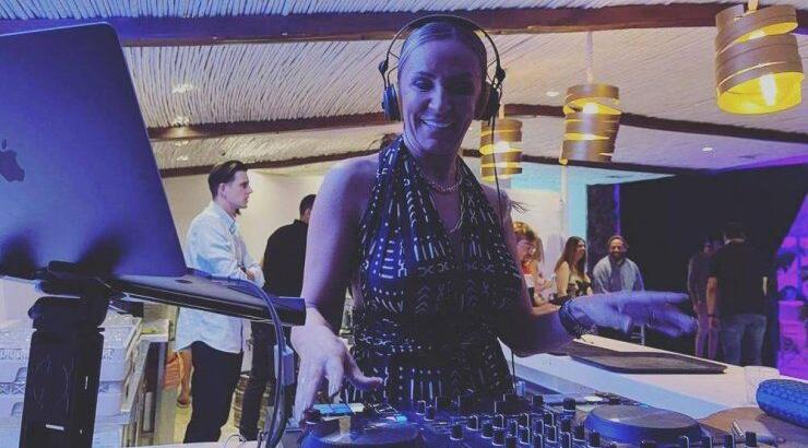 Η έναρξη των Cyprus Eating Awards με έκπληξη τη Γιώτα Δαμιανού! [βίντεο]