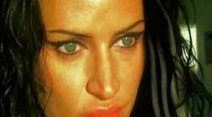 Τον μαχαίρωσε σωσίας της Τζολί