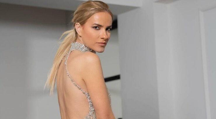 Έφη Παπαϊωάννου: Sexy και stylish με δημιουργίες που φέρουν την υπογραφή της