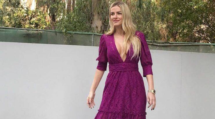 Έφη Παπαϊωάννου: Πώς ξεμπερδεύει τα μακριά ξανθά μαλλιά της