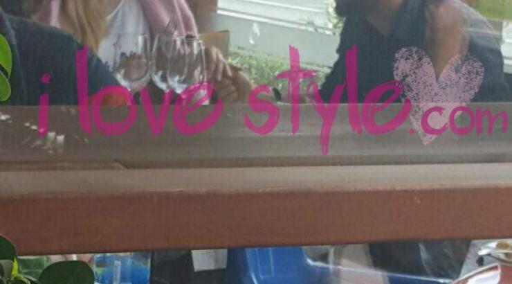 Γιώργος Εφραίμ: Μόνο σε αυτόν επιτρέπει να δίνει φιλιά πλέον στην Αριστοτέλους!