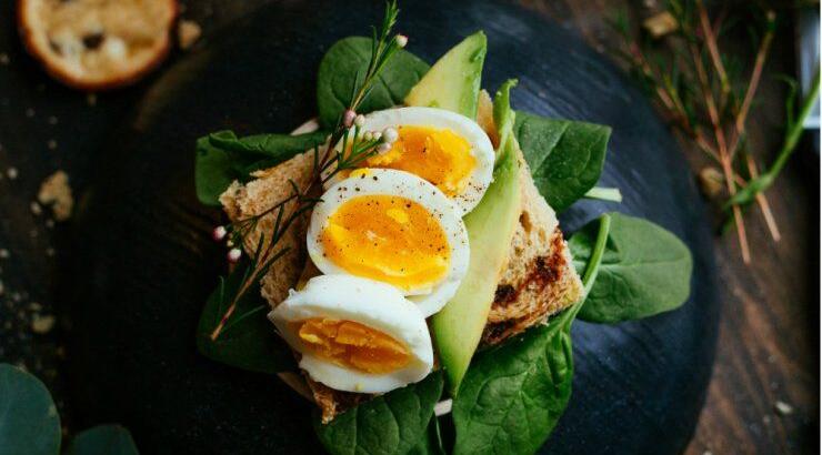 Αυτές είναι οι δυο τροφές που δεν πρέπει να φας με το αυγό